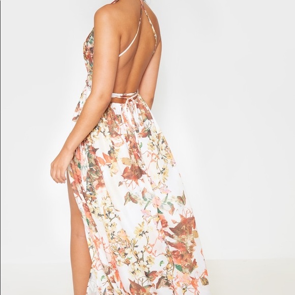 WHITE FLORAL PRINT CHIFFON HALTERNECK MAXI DRESS - Picture 3 of 8